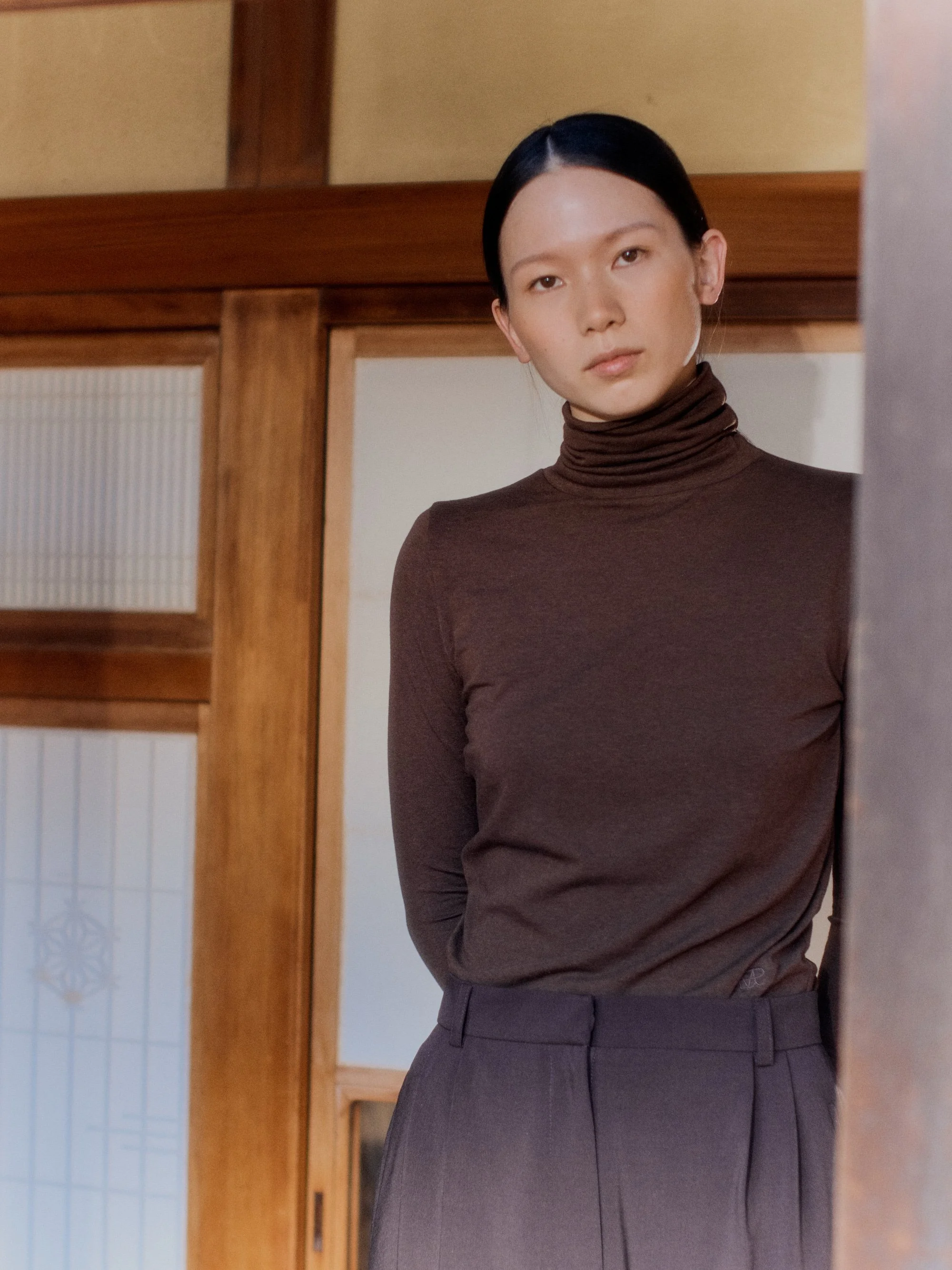 ROLL NECK JERSEY TOP - DARK BROWN 