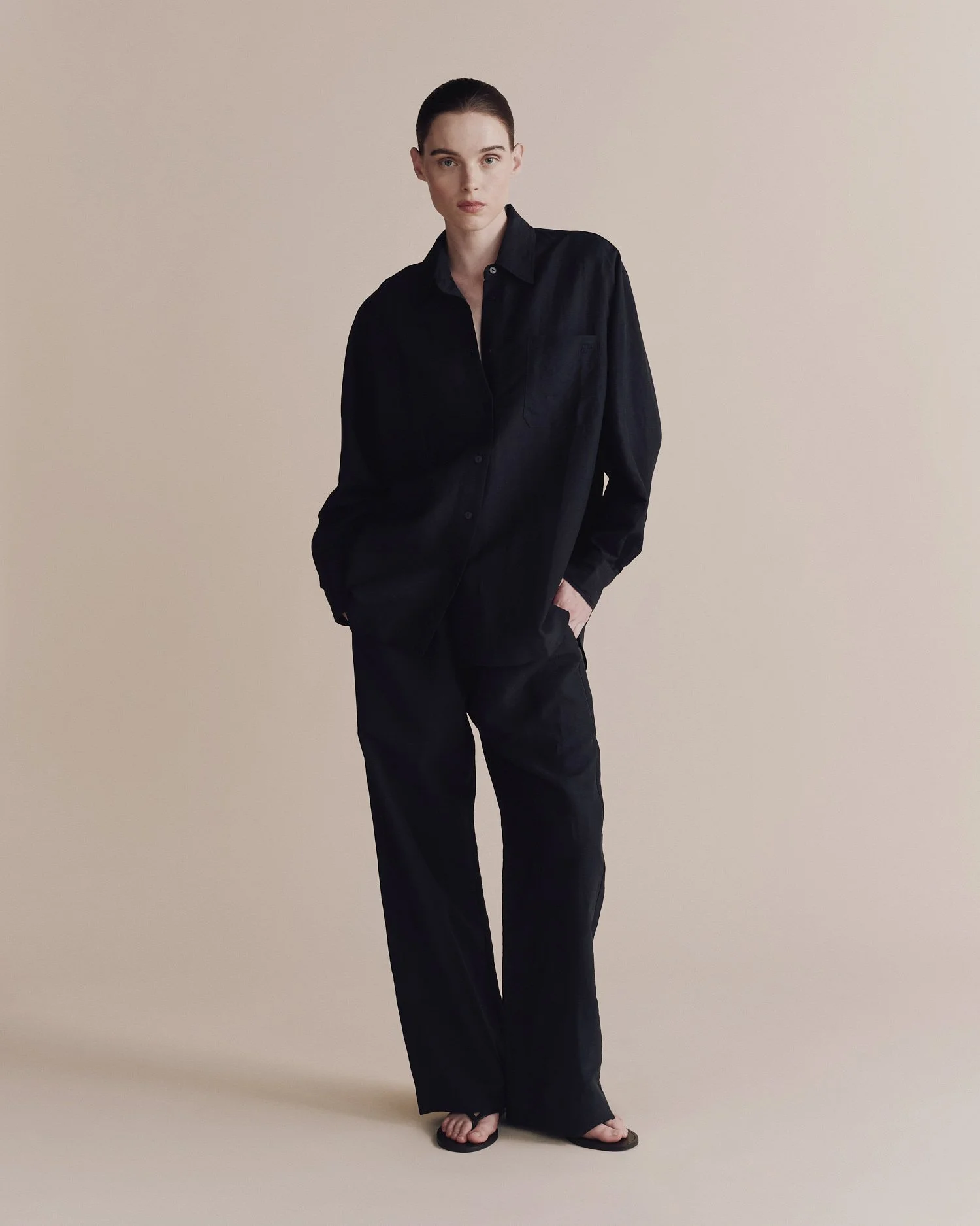 SILK LINEN DRAWSTRING PANTS - DARK NAVY — MIJEONG PARK - LA based  display picture 1