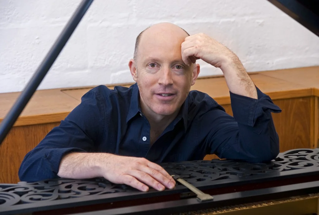 Conal Fowkes, pianist & double bassist