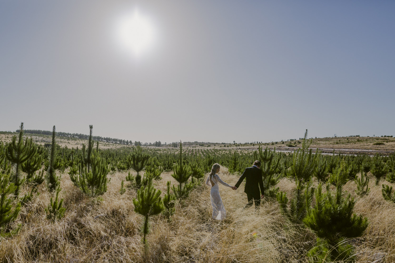 caitlinandki_falcon_backyardwedding_perthweddingblog_jennamasonphotographer-013.jpg