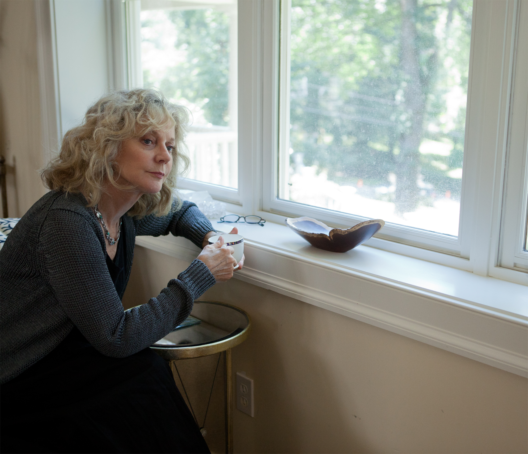 Blythe Danner in Hello, I Must Be Going