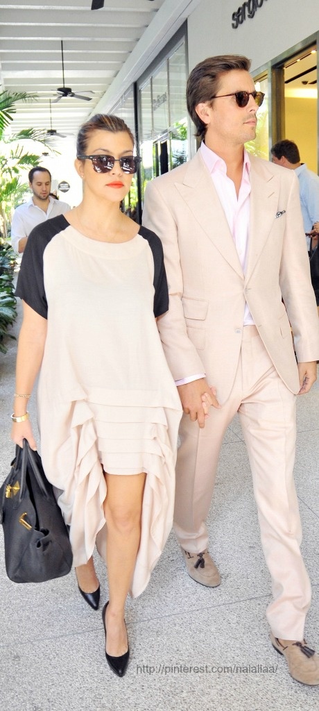 Note: if you are attending a summer wedding, take this picture to the store with you and copy it. 