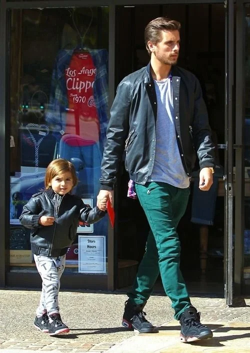 DILF alert. 