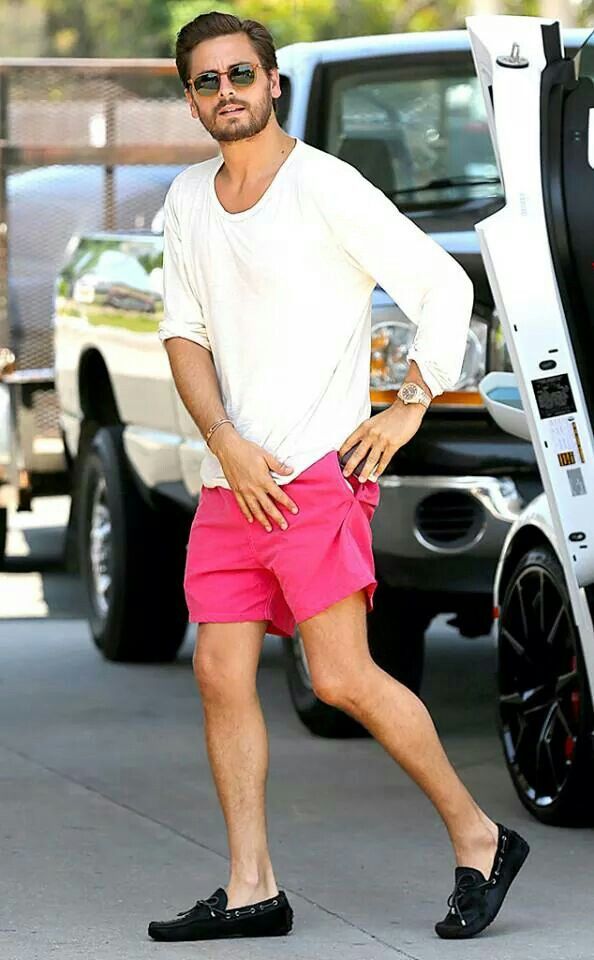 Don't be afraid of pink, gentlemen! 