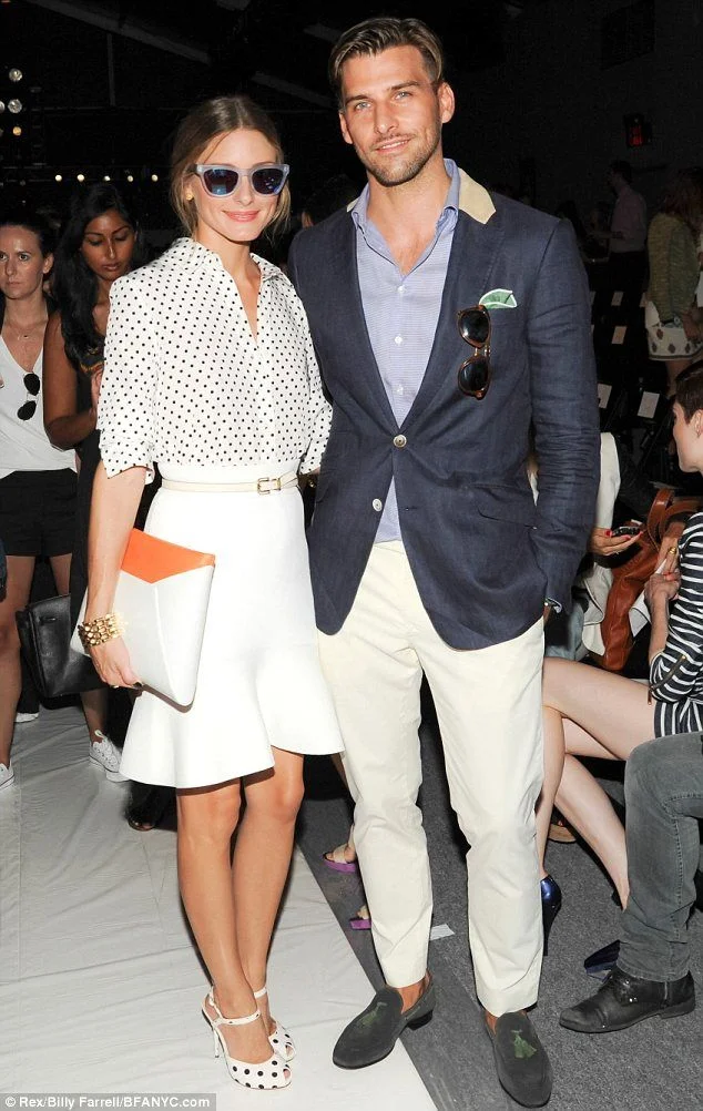 Great date-night outfit, this guy likes his loafers. 