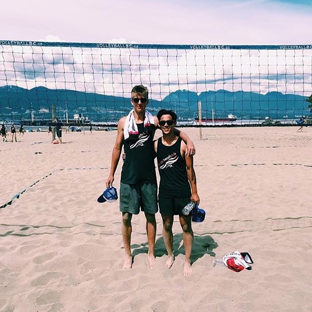 Valley 17s @calebkastelein and @ethanvisscher take the @volleyballbc Vancouver HS Beach Open this weekend 🌴Congrats, boys!
#FVVC