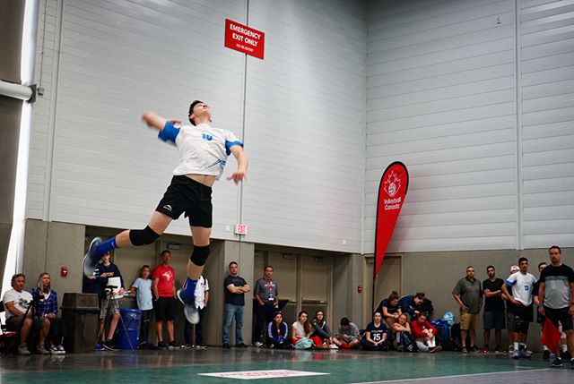 🇨🇦 SUMMER UPDATE 🇨🇦
The maple leaf has been well represented this summer. Shout out to recent alums @brodie_hofer (&lsquo;18) and @coltthebolt4 (&lsquo;17) for making the Jr. @volleyballcanada National Team!
Also, congrats to Valley 16U Liam Espe