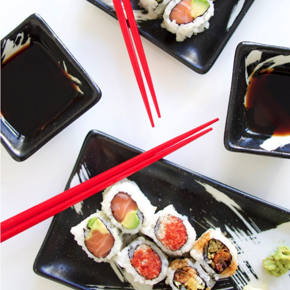Black Sushi Set.jpg