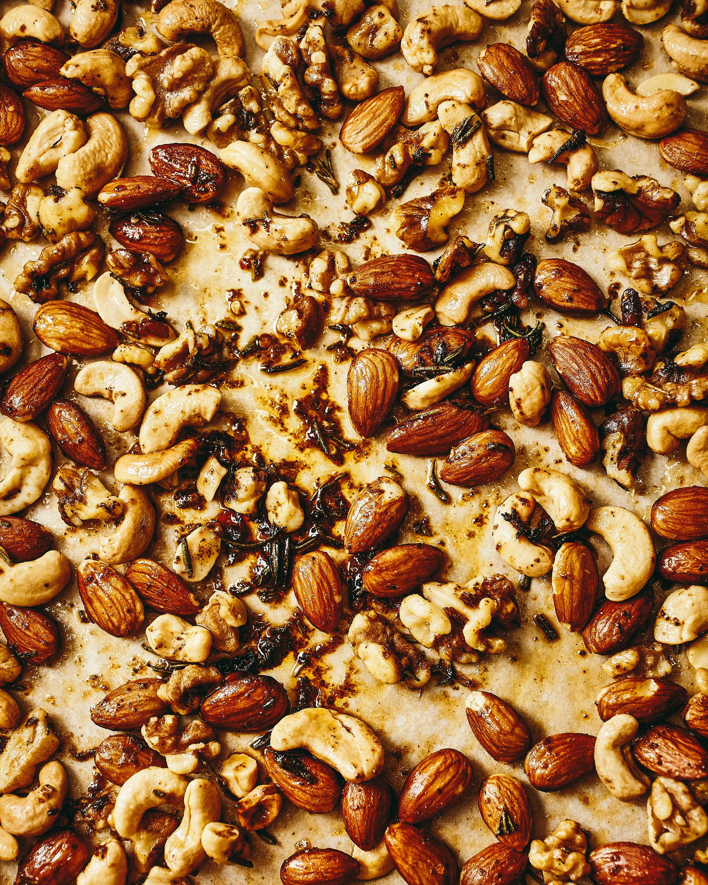 herb roasted nuts