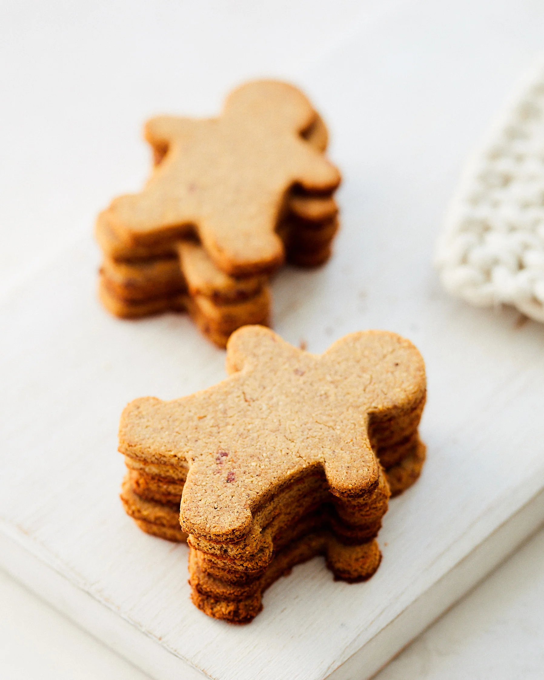01248 — GINGERBREAD COOKIES.jpg
