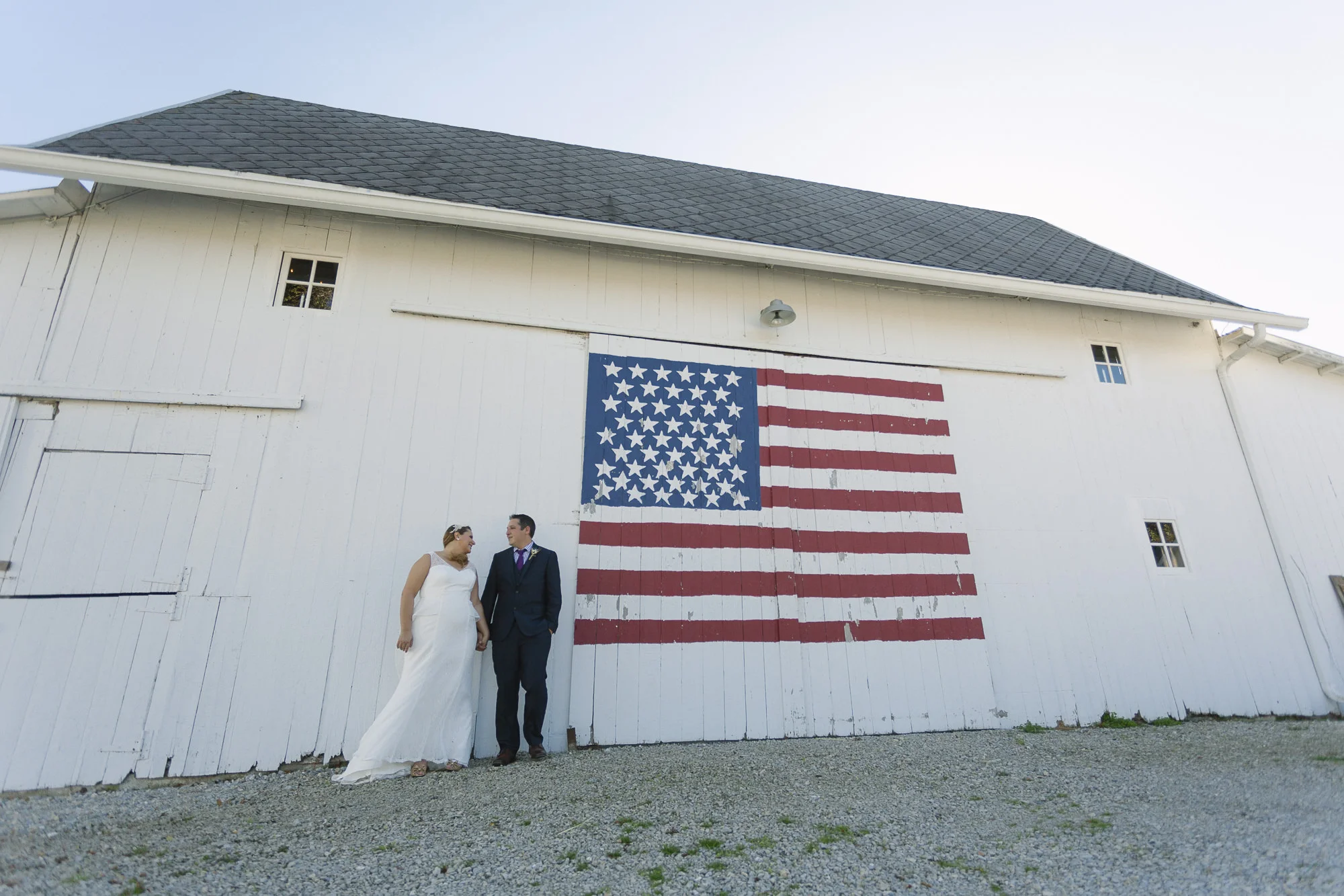 bride groom american barn