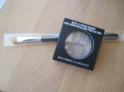 MAC Palladium & Brush # 242