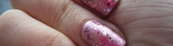 Essie-A-Cut-Above-over-Butter-Londons-Fairy-Lights-1024x768-567x150.jpg