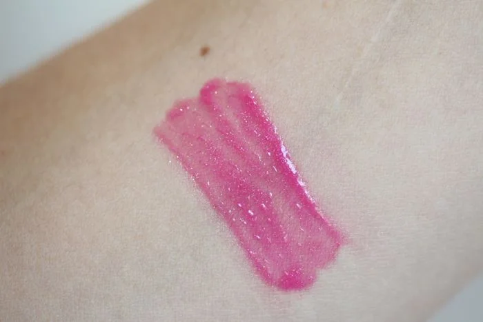 Swatch of 49 Terriblement Fuchsia
