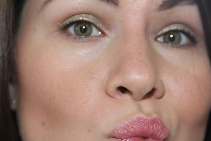 More kisses. NARS Kauai on my eyes and Burberry's Tea Rose on my lips