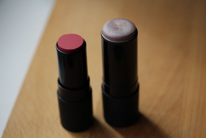  Matte Multiple in Laos (left) and The Multiple in Copacabana (right)