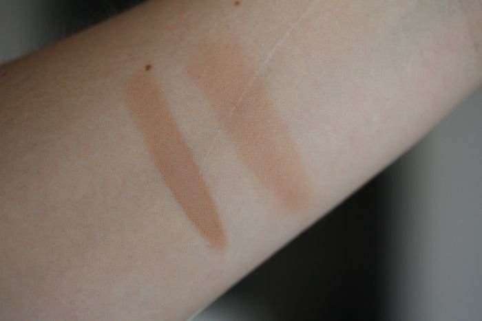 Swatches of Beige 30 without flash unblended (left) and blended (right)