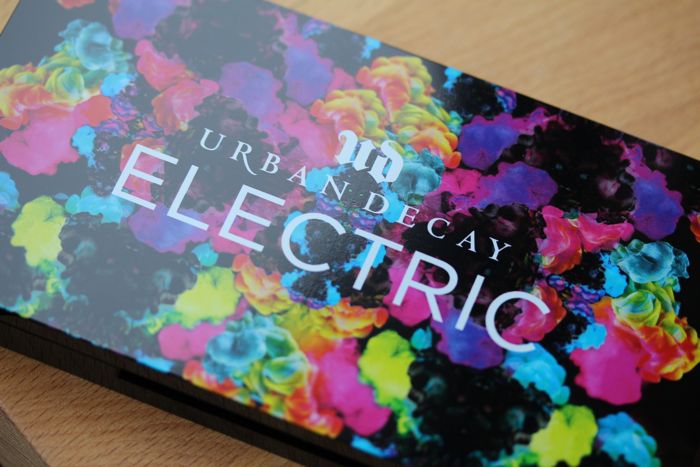 Urban Decay's Electric Pressed Pigment Palette