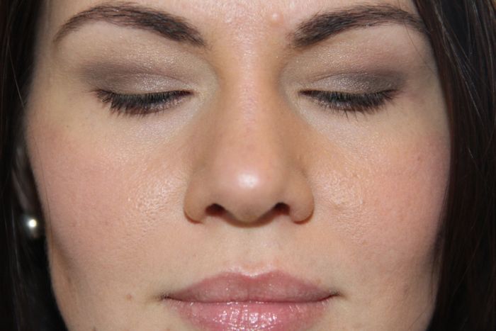 Wearing Night Fall Natural Mineral Mascara