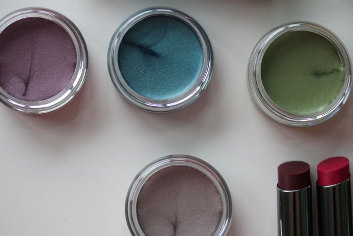 Cream Eye Colors in Violet Storm, Coastal Blue, Meadow Grass and Glacier Gray