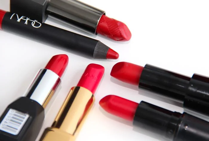Red, red, red.