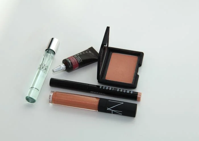 Some of the items in my makeup bag