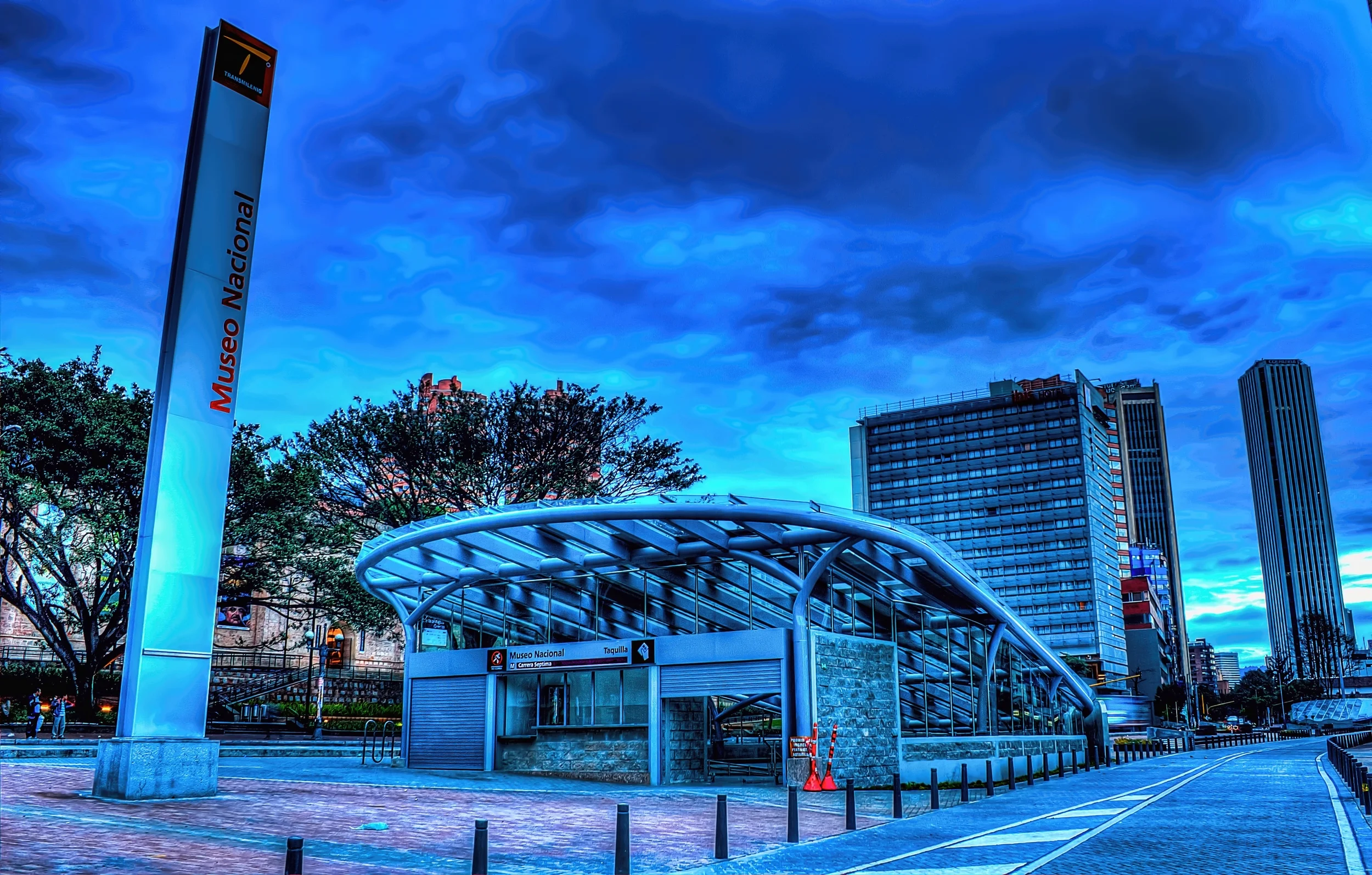 ZONA DEL MUSEO Y EDIFICO COLPATRIAHDR