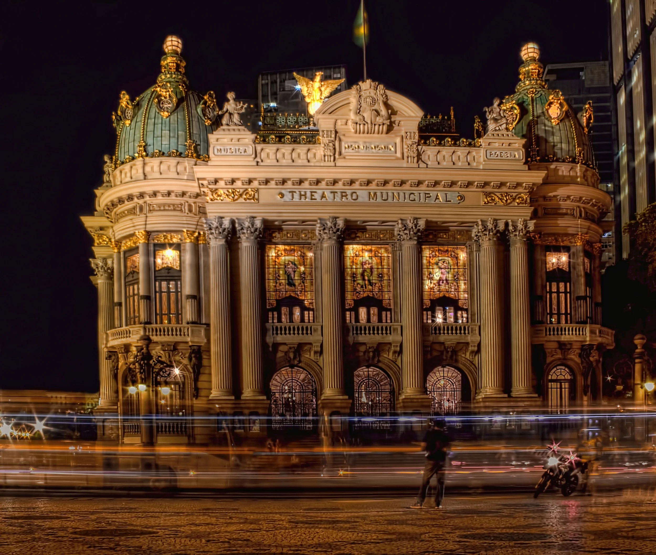 TEATRO MUNICIPAL.jpg