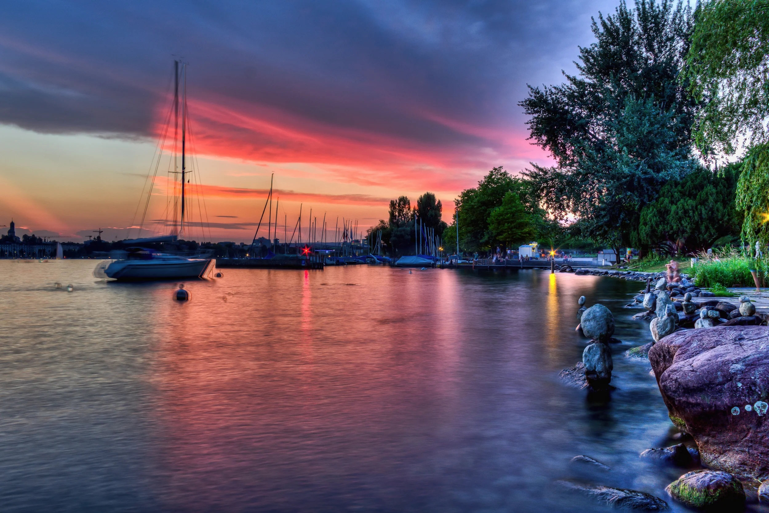 IMG_8329_30_31_32_33_34_tonemapped.jpg