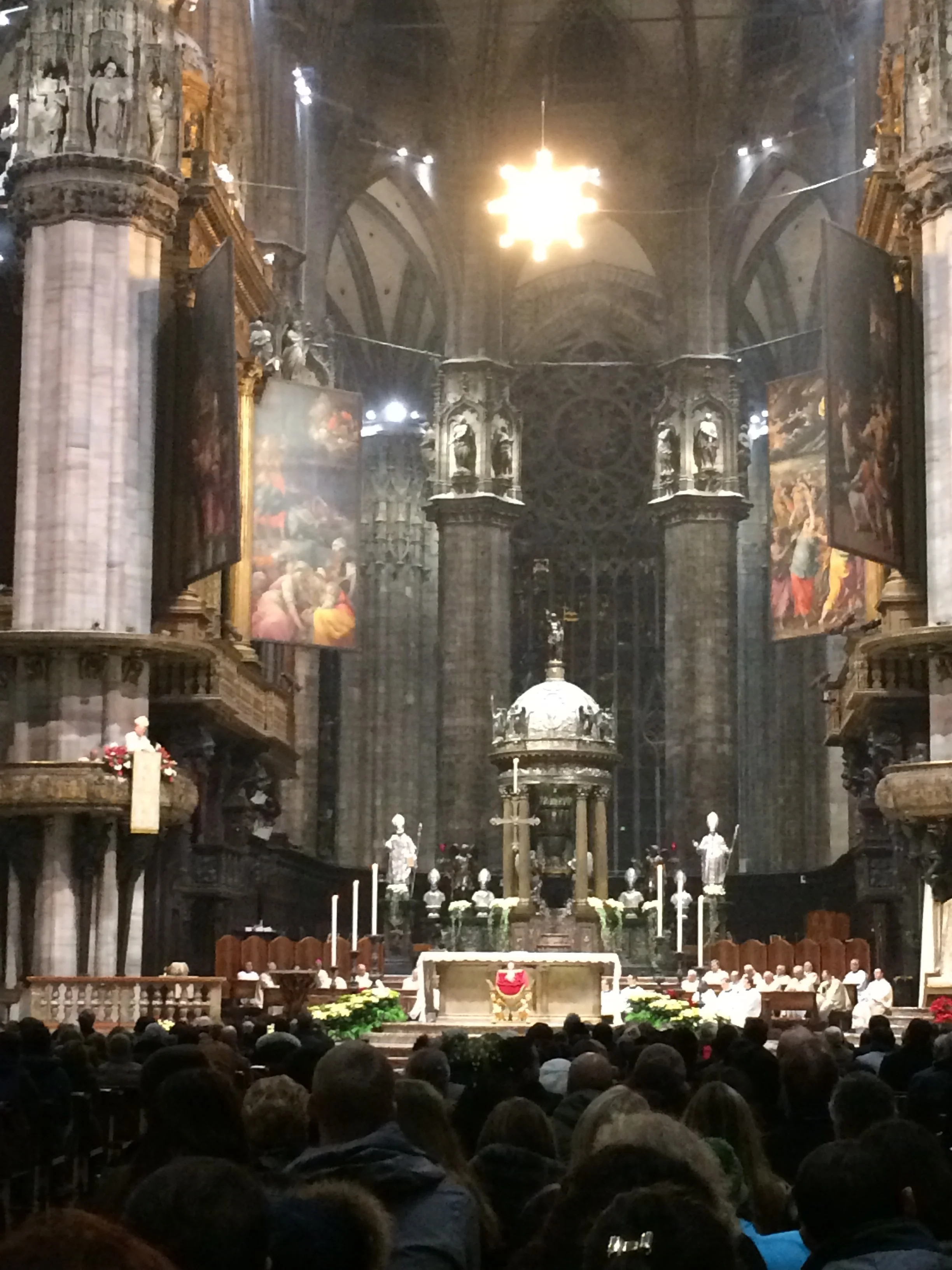 Esta es de la misa de gallo en milan, que asistimos anoche