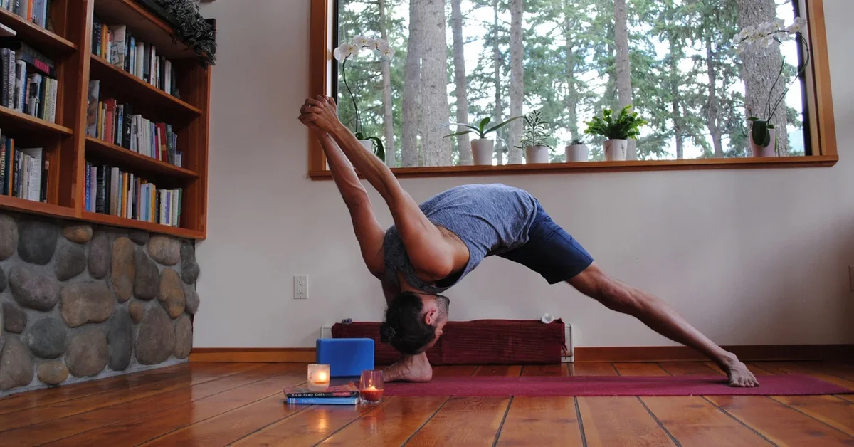 yoga_jonathan.jpg