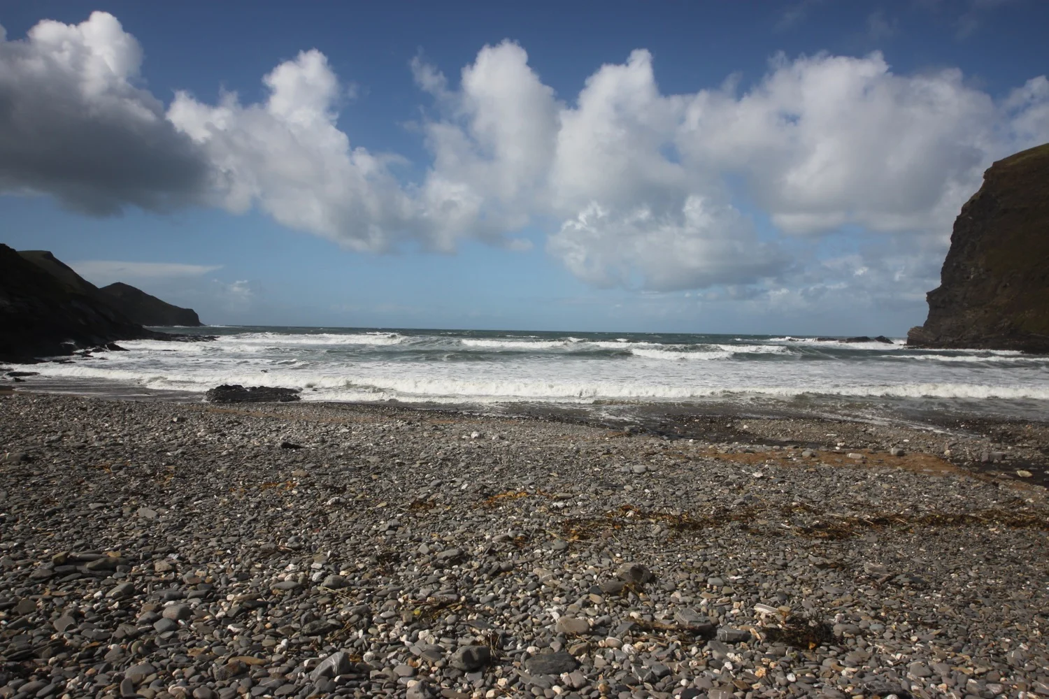 crackington haven beach