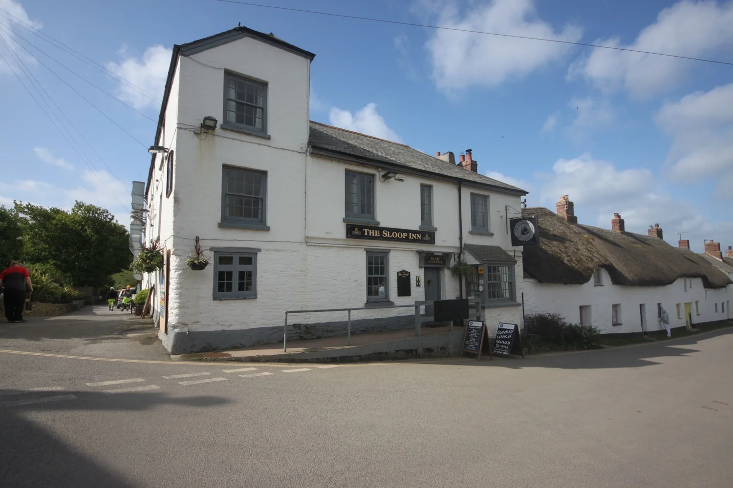 sloop inn