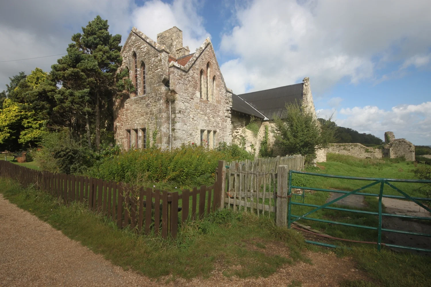 the site of old quarr abbey