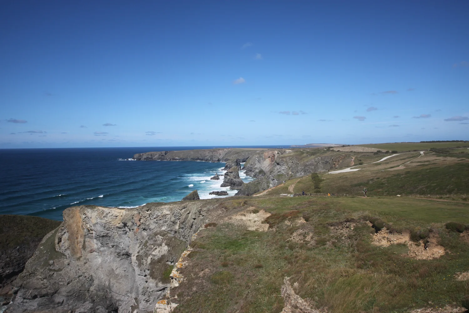view back over bedruthan steps