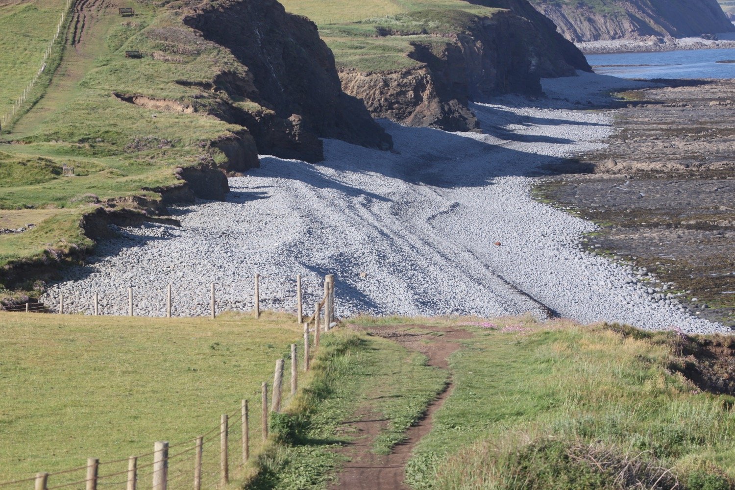 abbotsham cliff beach