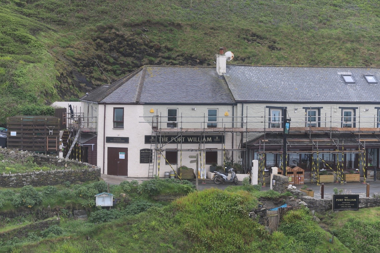 trebarwith strand 1.jpg