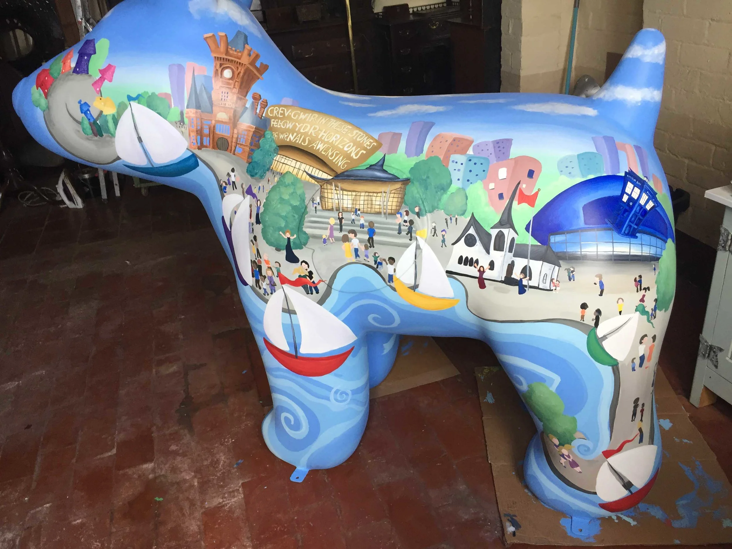 Swirly Whirly Snowdog side 1.jpg