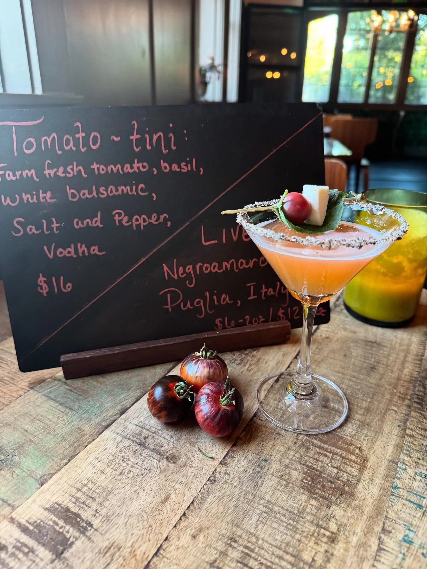 ✨Summer&rsquo;s best flavors ✨

Our Tomato-tini is made with Fred&rsquo;s organic heirloom tomatoes, grown right here in sunny SLC. 

Cheers! 🍅🍸