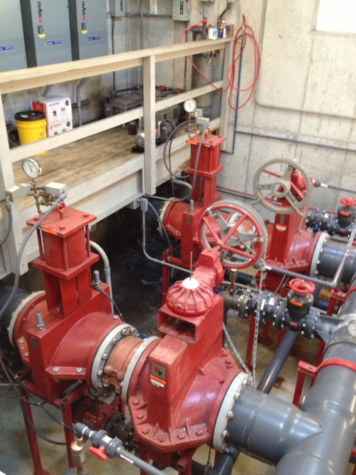 Giant pillow valves supply and drain the storage tank. 