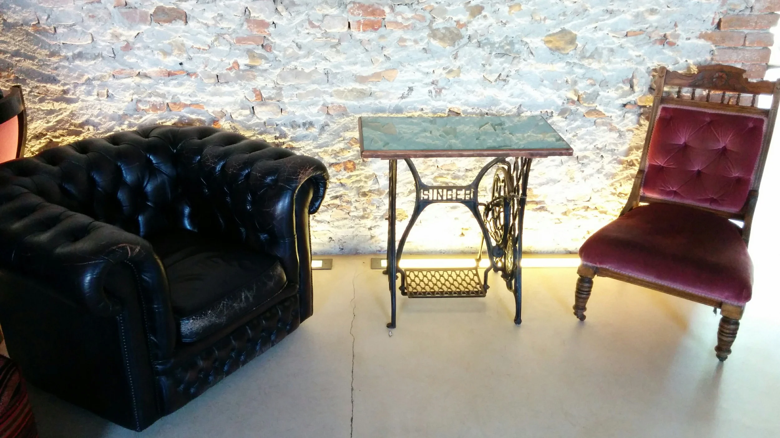 casa baladin living area