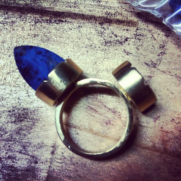 diaboli-kill-jewelry-levant-ring-lapis-lazuli-cobalt.jpg