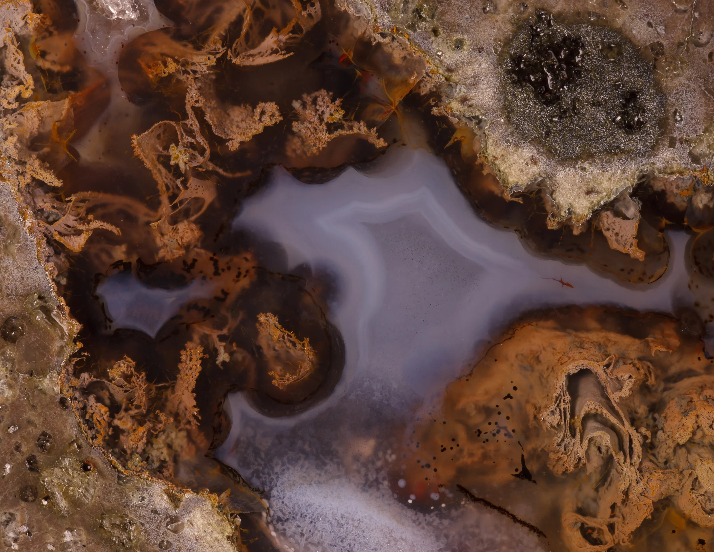 Translucent_Earth_3j.jpg