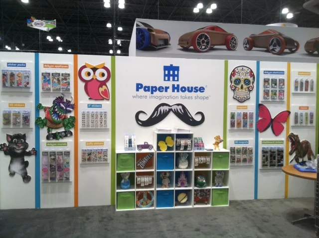 Fian Arroyo Paperhouse Toyfair 2014.jpg