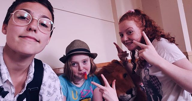 Elle popped in today at camp to visit Morgandy, Ally and all the campers. Though it rained on our outside trip, we're going to have a blast indoors!! ππ§ππππ¦π¦π¦