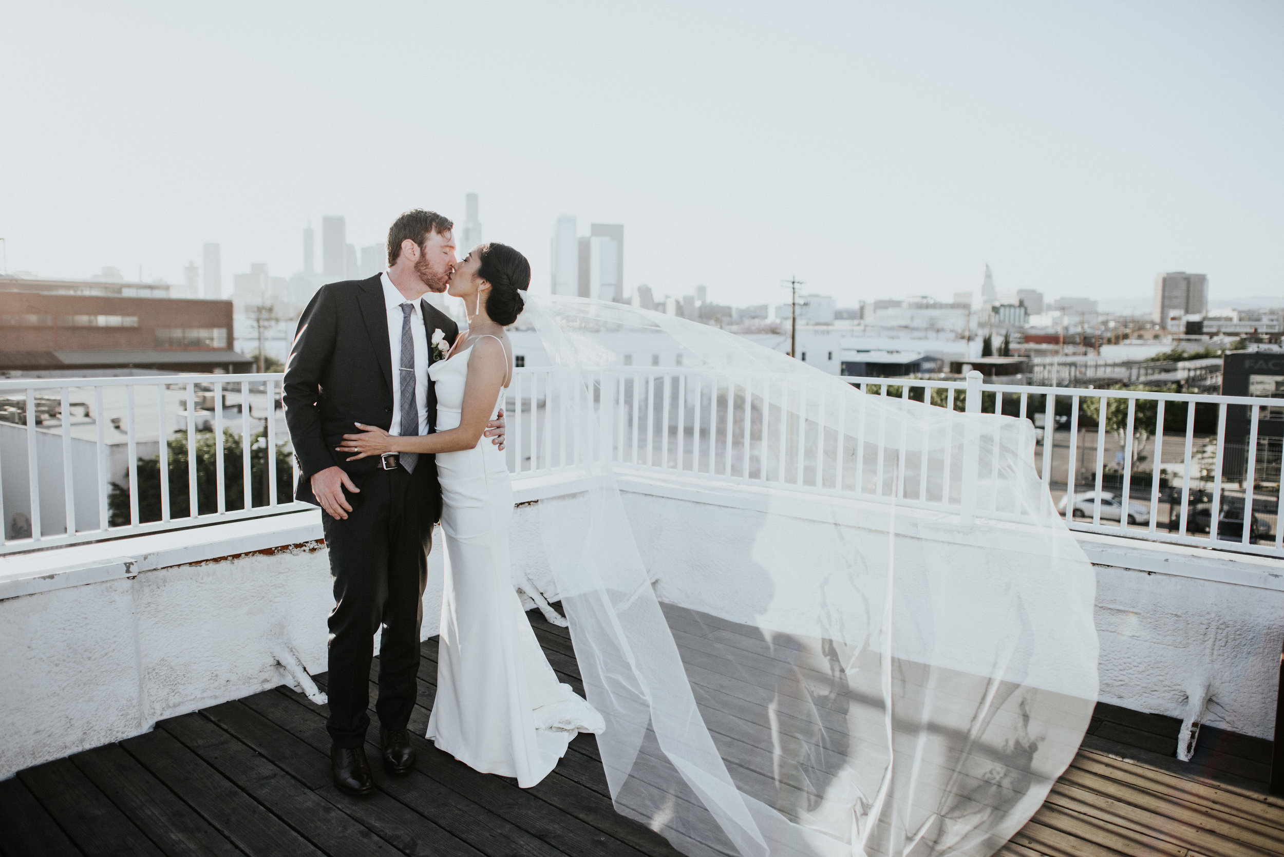 The_Unique_Space_thelittlealli_rooftop_wedding