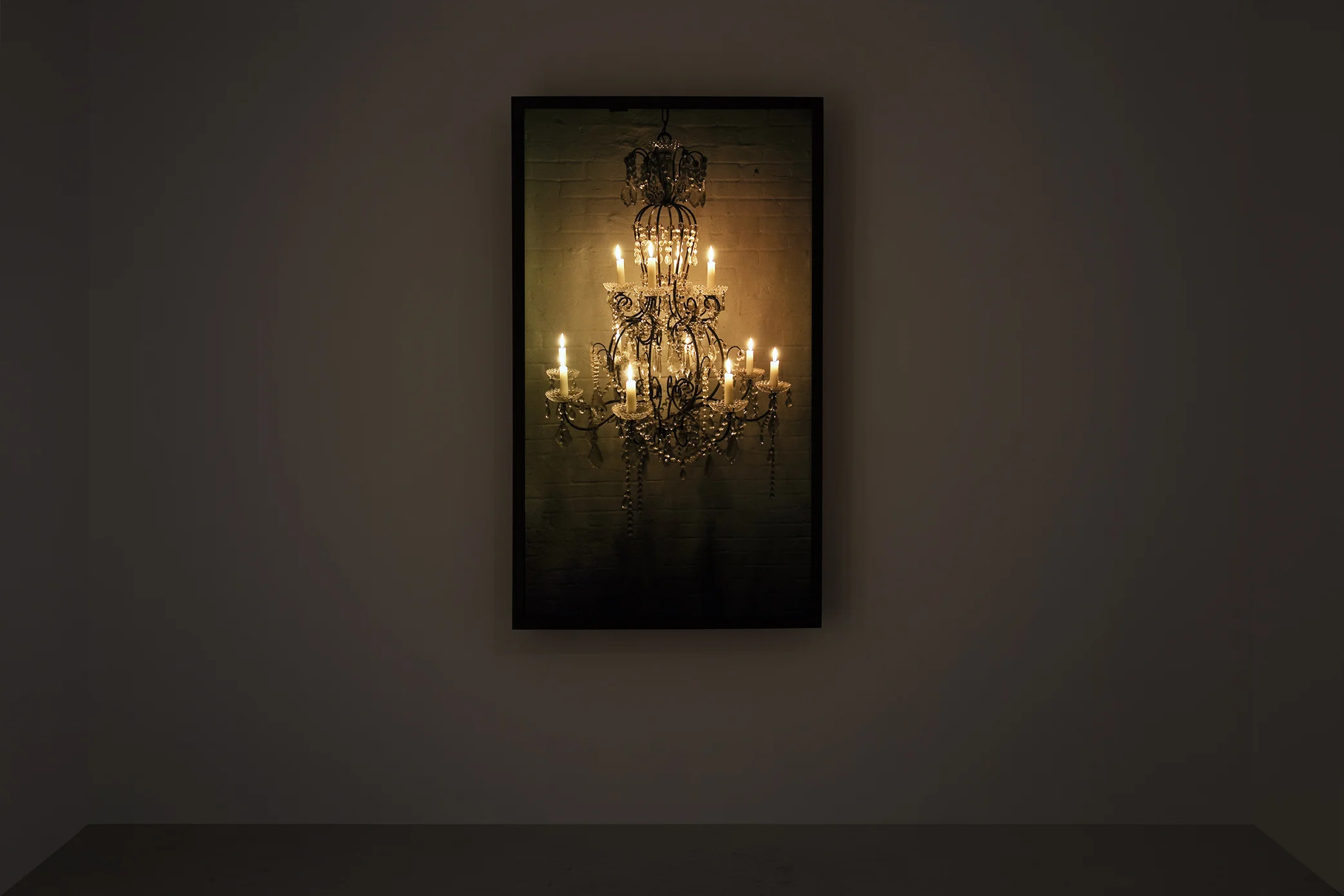 Chandelier(H)_72dpi_4.jpg
