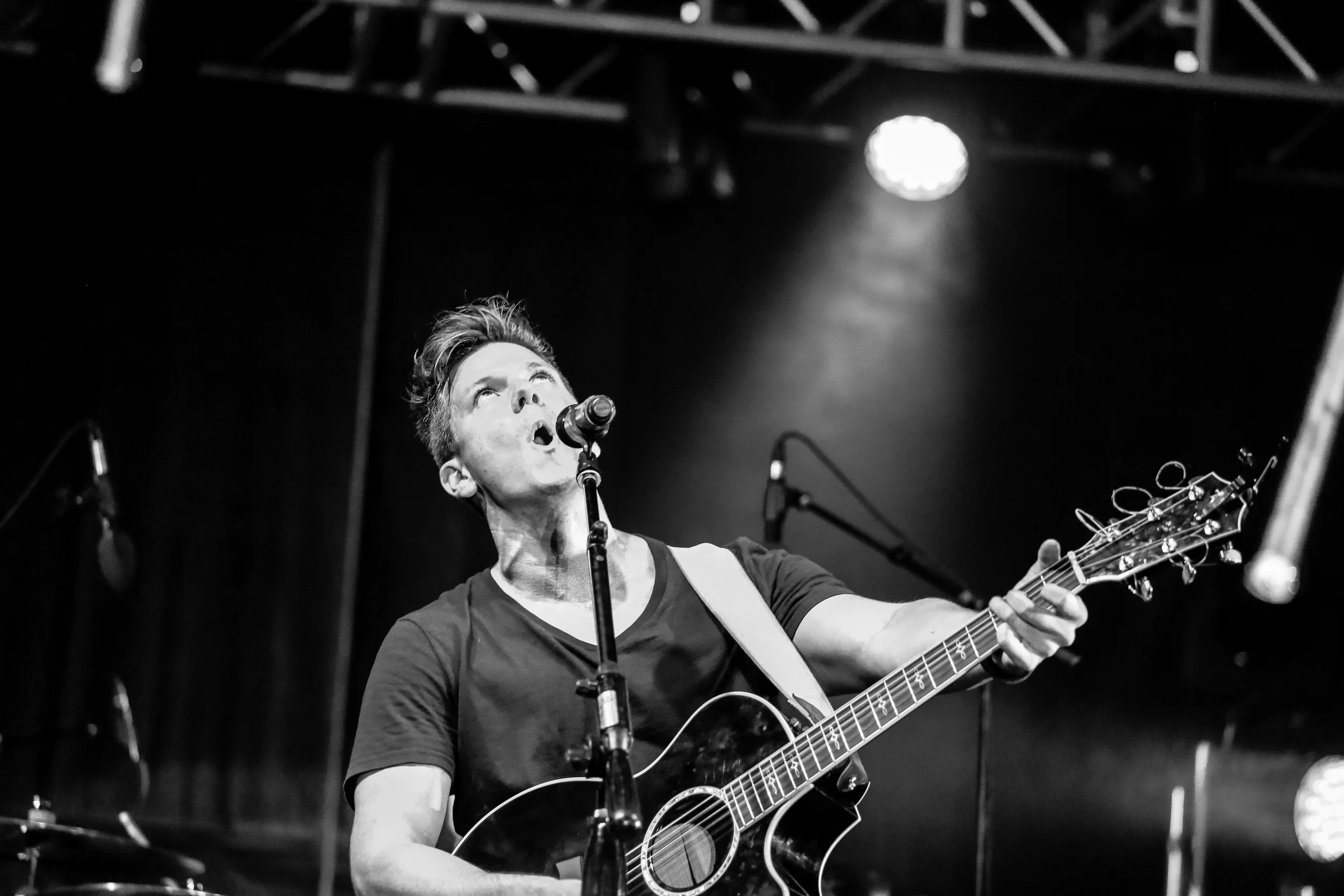 Tyler Ward by Robert Meares-12.jpg