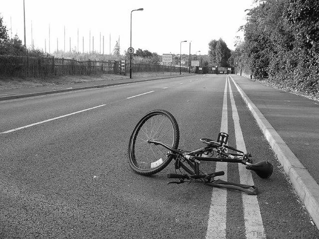 wrecked-bike2-bw.jpg