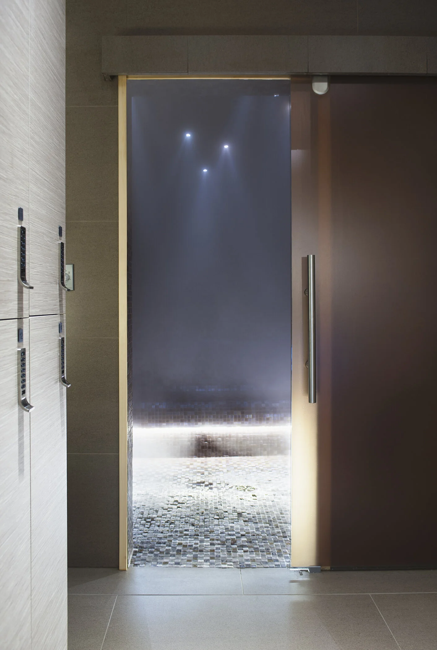 Mens Steam Room.jpg